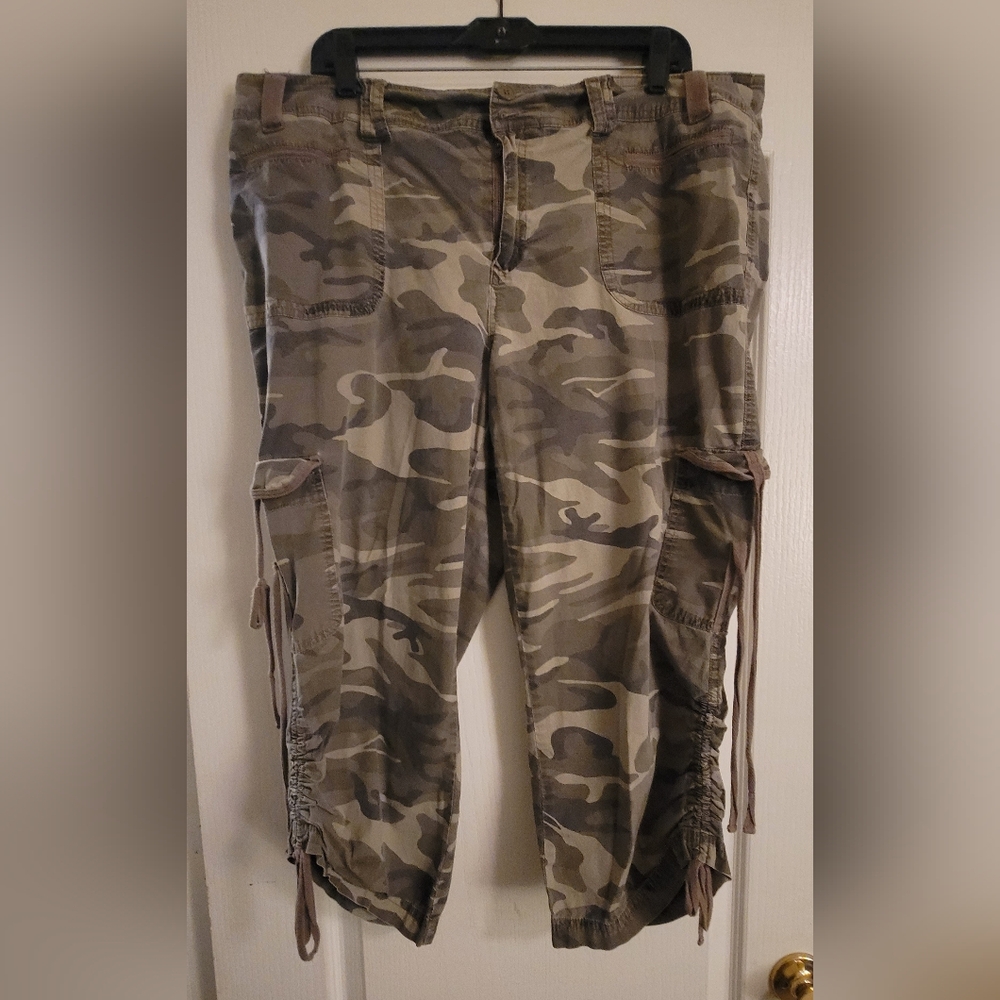 Lane Bryant Woman's Plus Size Camouflage Cargo Pants